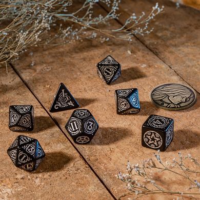 Набор кубиков Q Workshop The Witcher Dice Set. Yennefer - The Obsidian Star фото 3