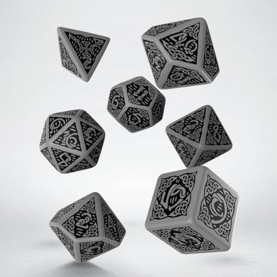 Набір кубиків Q Workshop Celtic 3D Revised Gray & black Dice Set зображення 2